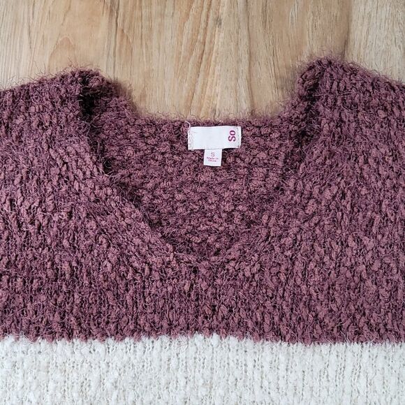 🔹️SO Mauve & White Striped Soft Fuzzy Long Sleeve Sweater Small - Picture 3 of 9